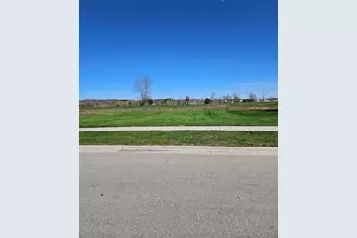 4240 Downton Circle, Green Bay, WI 54313 - Photo 4