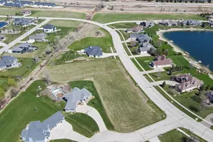 11 Country Ln Ct, Fond du Lac, WI 54935 - Photo 2