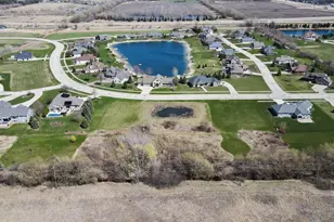 382 N Country Ln, Fond du Lac, WI 54935 - Photo 2