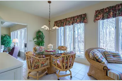 4527 Choctaw Trail, Green Bay, WI 54313 - Photo 20