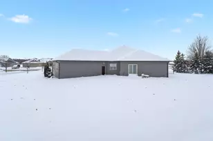 900 Woodcrest Heights Dr, Menasha, WI 54952 - Photo 44