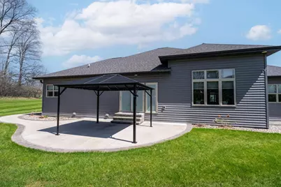 900 Woodcrest Heights Drive, Menasha, WI 54952 - Photo 42