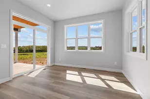 2671 Lawrence Ln, Neenah, WI 54956 - Photo 14