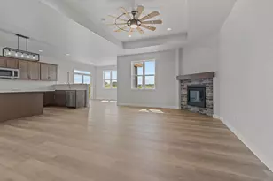 2671 Lawrence Ln, Neenah, WI 54956 - Photo 6