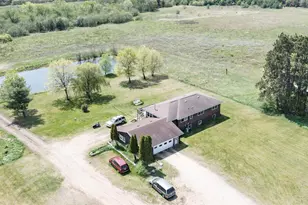 E4347 E Gate Dr, Waupaca, WI 54981 - Photo 2