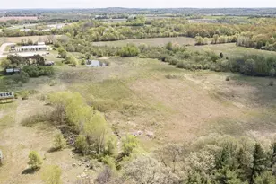 E4347 E Gate Dr, Waupaca, WI 54981 - Photo 14