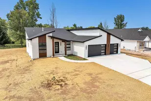 3644 W Hank Ave, De Pere, WI 54115 - Photo 32