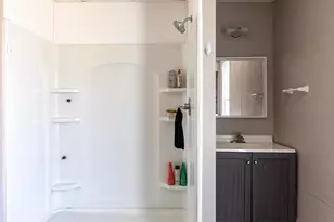 863 Jackson St, Oshkosh, WI 54901 - Photo 16