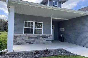 N9073 Southtowne Dr, Menasha, WI 54952 - Photo 2