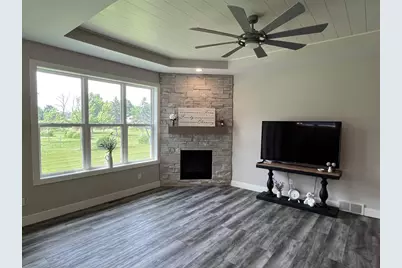 N9073 Southtowne Drive, Menasha, WI 54952 - Photo 8