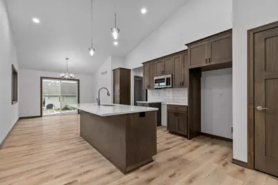 503 Founders Way, Little Chute, WI 54140 - Photo 2