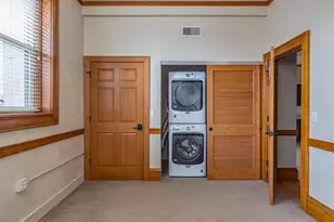 105 Washington Ave, Oshkosh, WI 54901 - Photo 12