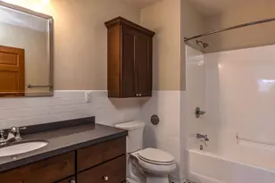105 Washington Ave, Oshkosh, WI 54901 - Photo 16