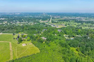 1749 Hawthorne Heights Dr, De Pere, WI 54115 - Photo 6