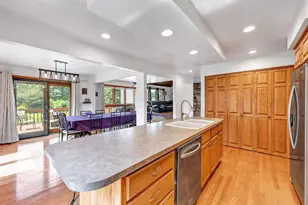 3072 Ridgeway Dr, Neenah, WI 54956 - Photo 8