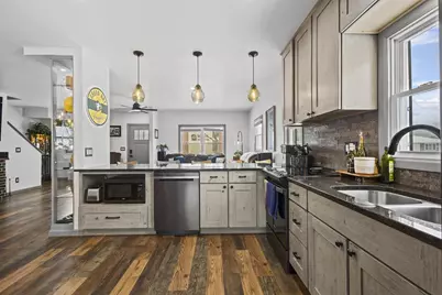 1749 S Oneida Street, Green Bay, WI 54304 - Photo 16