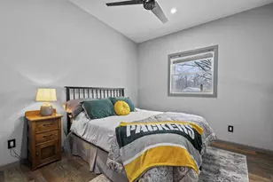 1751 S Oneida St, Green Bay, WI 54304 - Photo 28