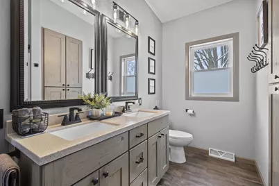 1751 S Oneida Street, Green Bay, WI 54304 - Photo 30