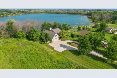 789 S Neumeyer Lane, Brillion, WI 54110 - Photo 4