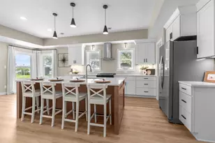 1693 W Butte Des Morts Beach Rd, Neenah, WI 54956 - Photo 6