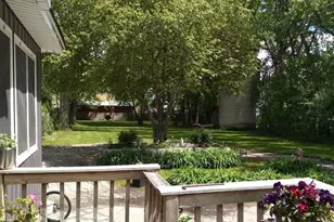 1025 Oneida St, Menasha, WI 54952 - Photo 8