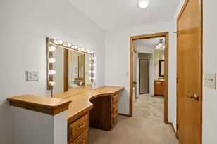 3081 Big Timber Cir, Suamico, WI 54313 - Photo 26