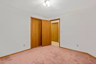 3081 Big Timber Cir, Suamico, WI 54313 - Photo 40