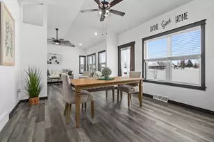 3815 Stonewall Dr, De Pere, WI 54115 - Photo 12