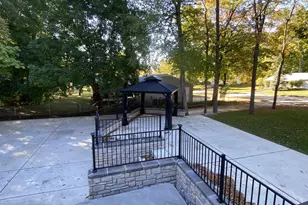 2360 Hillside Ln, Green Bay, WI 54302 - Photo 32