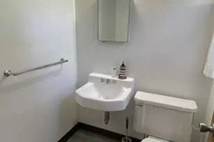 2360 Hillside Ln, Green Bay, WI 54302 - Photo 26