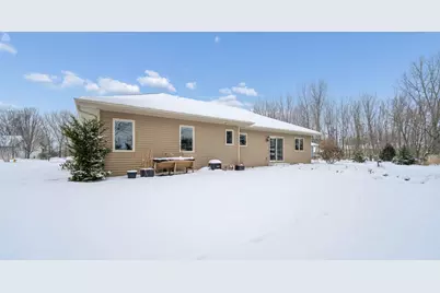 2398 W Barley Way, Appleton, WI 54913 - Photo 34