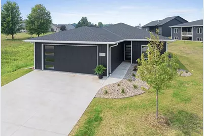 4001 Antwerp Avenue, Howard, WI 54313 - Photo 2