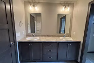 W6515 Breezy Way, Appleton, WI 54915 - Photo 8