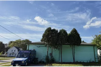 1253 S Irwin Avenue, Green Bay, WI 54301 - Photo 4