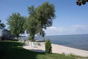 4061 Nicolet Rd, Green Bay, WI 54311 - Photo 2