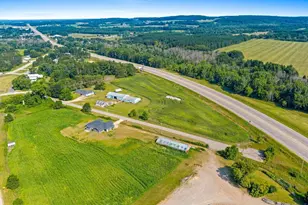 E7206 Magolski Rd, Marion, WI 54950 - Photo 8