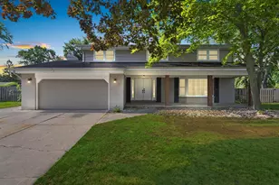 461 W Briar Ln, Green Bay, WI 54301 - Photo 1