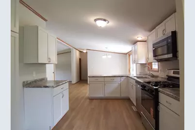 103 J P Court, Eden, WI 53019 - Photo 8