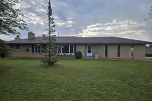 N9264 US-41, Daggett, MI 49821 - Photo 2