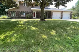 3076 Inverness Ln, New Franken, WI 54229 - Photo 4