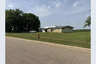 2333 Runway Drive, Waupaca, WI 54981 - Photo 2