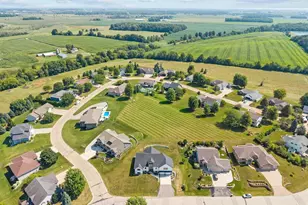 N536 Robinhood Dr, Sherwood, WI 54169 - Photo 8