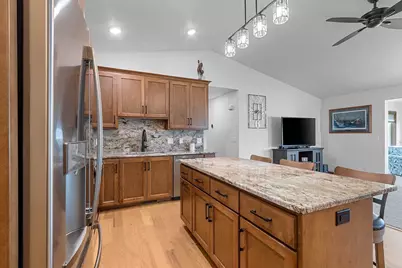 1642 Balsam Court, Shawano, WI 54166 - Photo 8