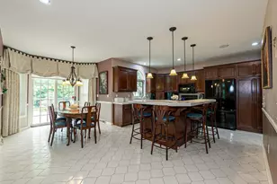 1055 Timber Run Dr, Neenah, WI 54956 - Photo 16