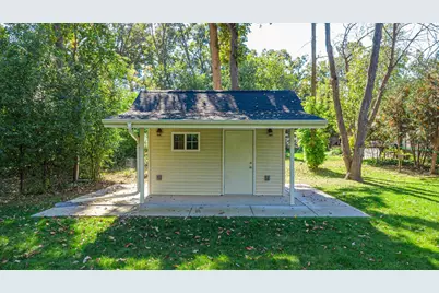 1055 Timber Run Drive, Neenah, WI 54956 - Photo 56