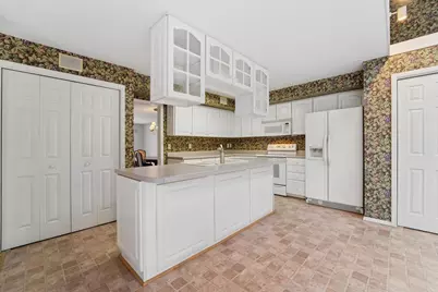 1231 W Nicolet Circle, Appleton, WI 54914 - Photo 4