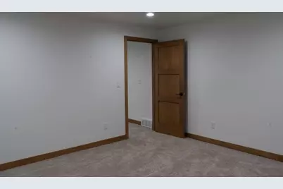 1655 Arnies Court, De Pere, WI 54115 - Photo 40