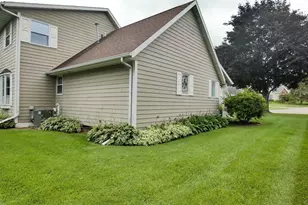 2031 Bradbury Ln, Green Bay, WI 54313 - Photo 40