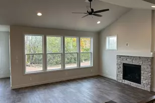 1633 Founders St, Neenah, WI 54956 - Photo 2