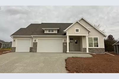 1633 Founders Street, Neenah, WI 54956 - Photo 1